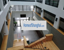 Spacious warehouse office with high ceiling near Suzhou creek